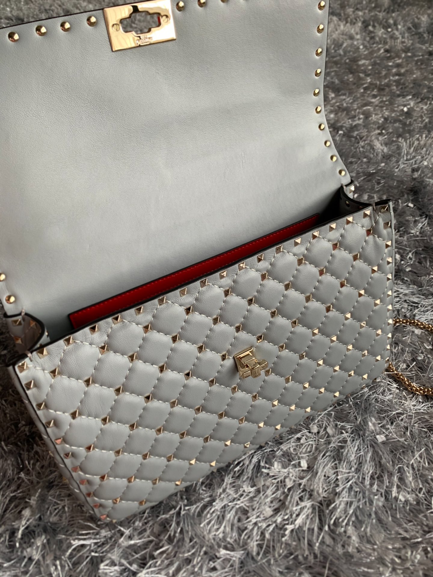 Valentino Garavani Rockstud Spike Big Chain Bag in Grey Supple Lambskin Nappa